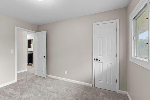 1435 56th Street E, Inver Grove Heights, MN 55077