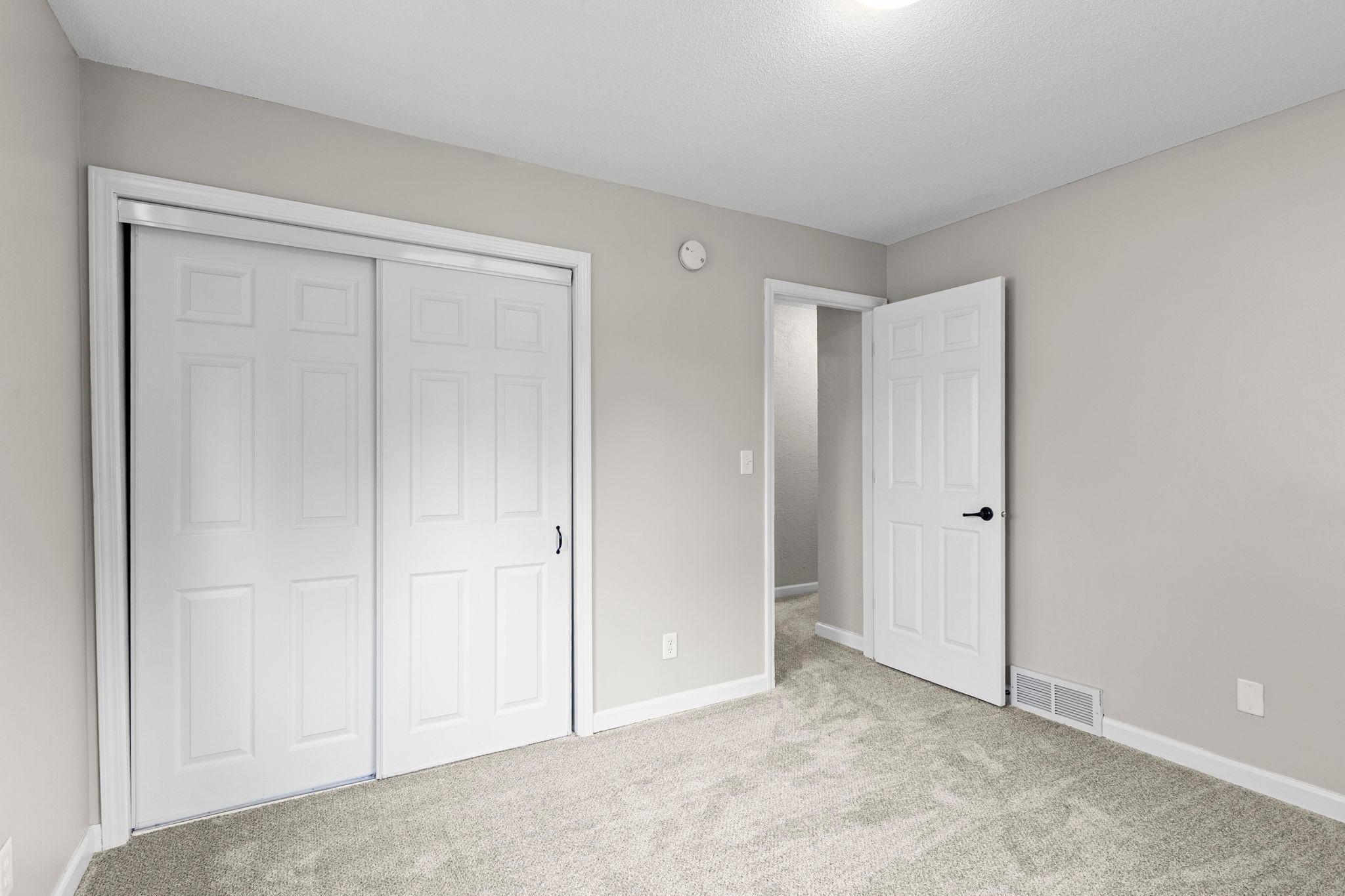 49-web-or-mls-1435 56th St E-112.jpg