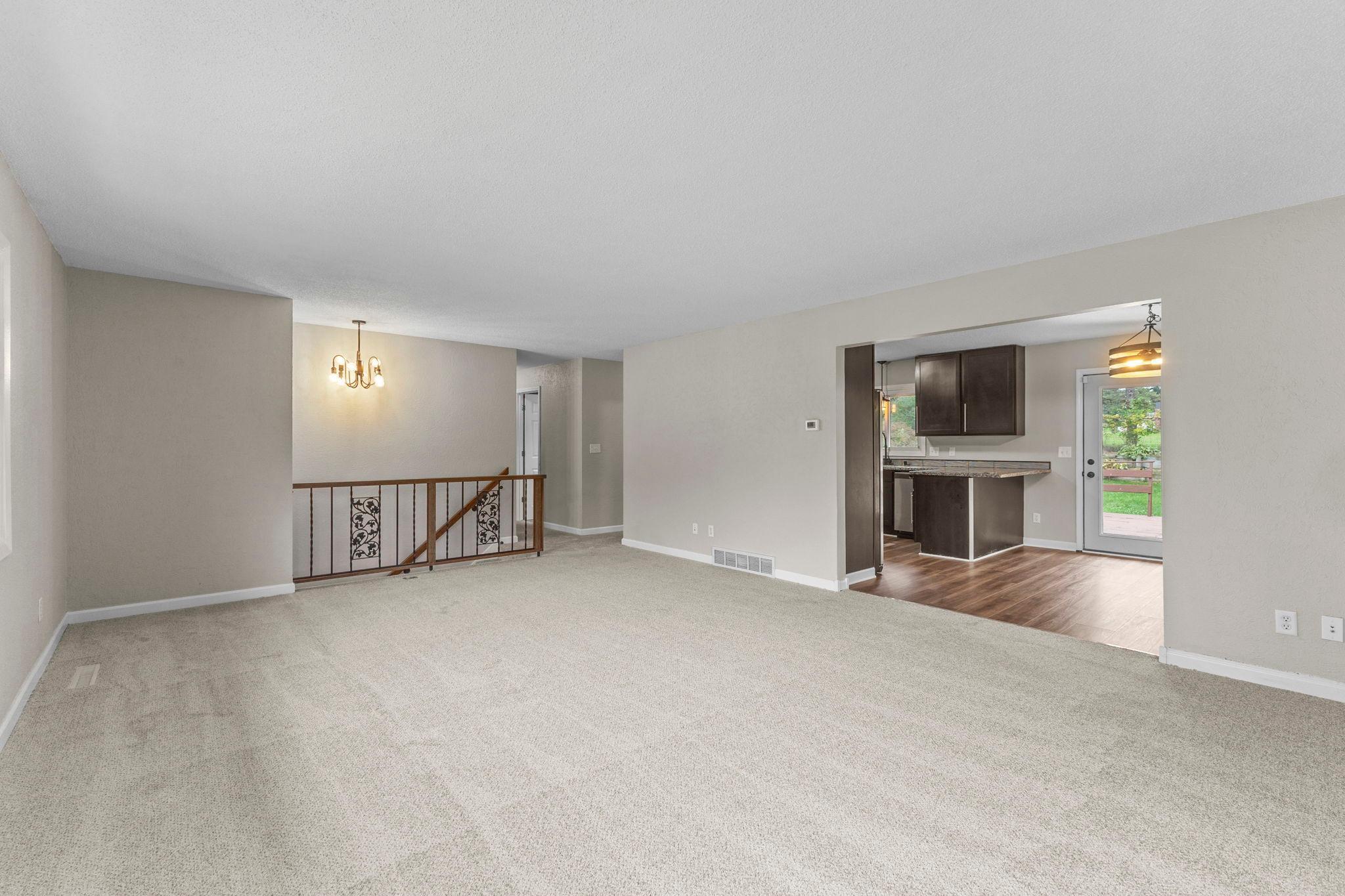 25-web-or-mls-1435 56th St E-247.jpg