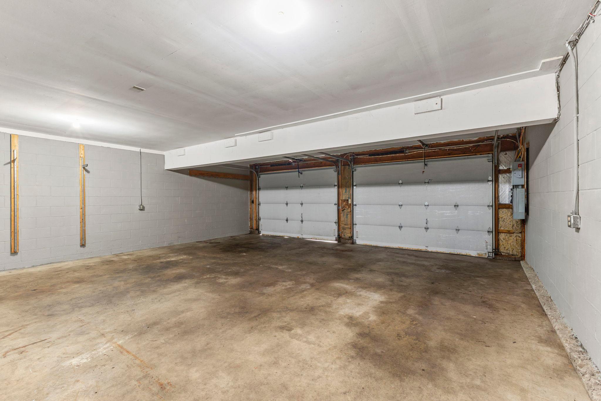 78-web-or-mls-1435 56th St E-7.jpg