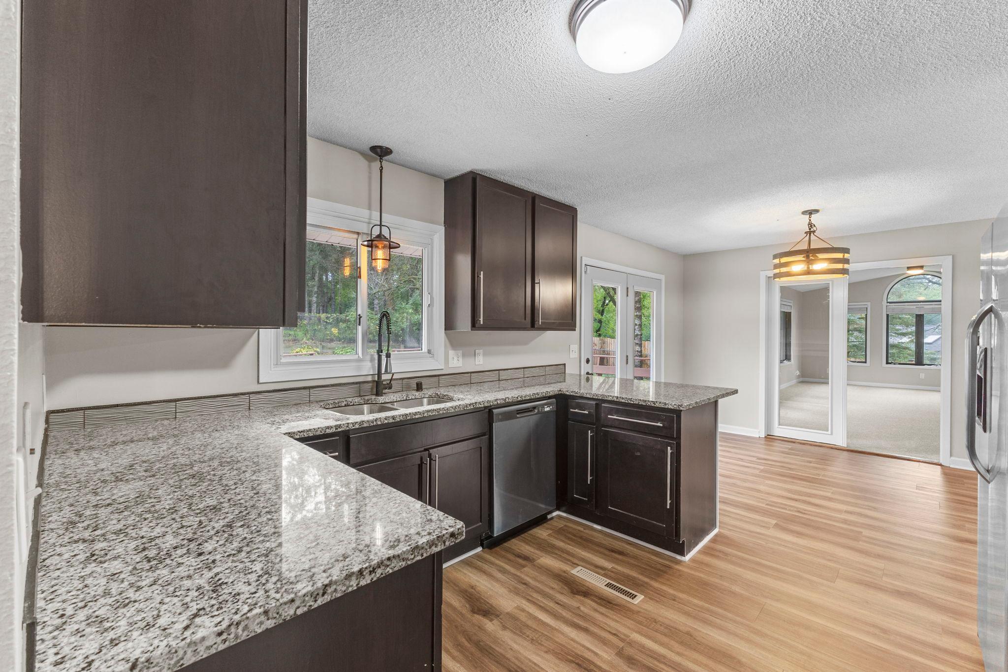 39-web-or-mls-1435 56th St E-210.jpg