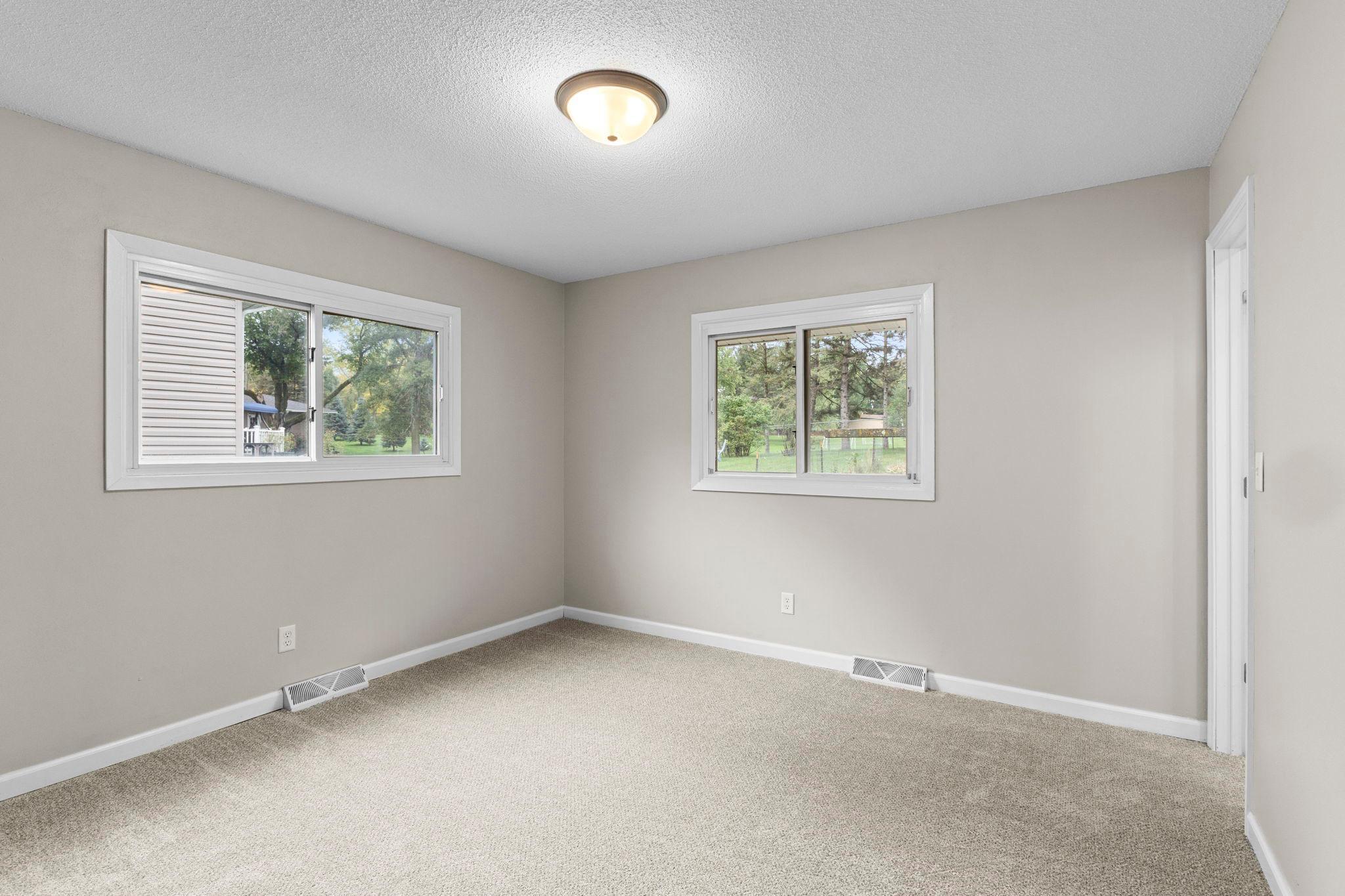 46-web-or-mls-1435 56th St E-102.jpg
