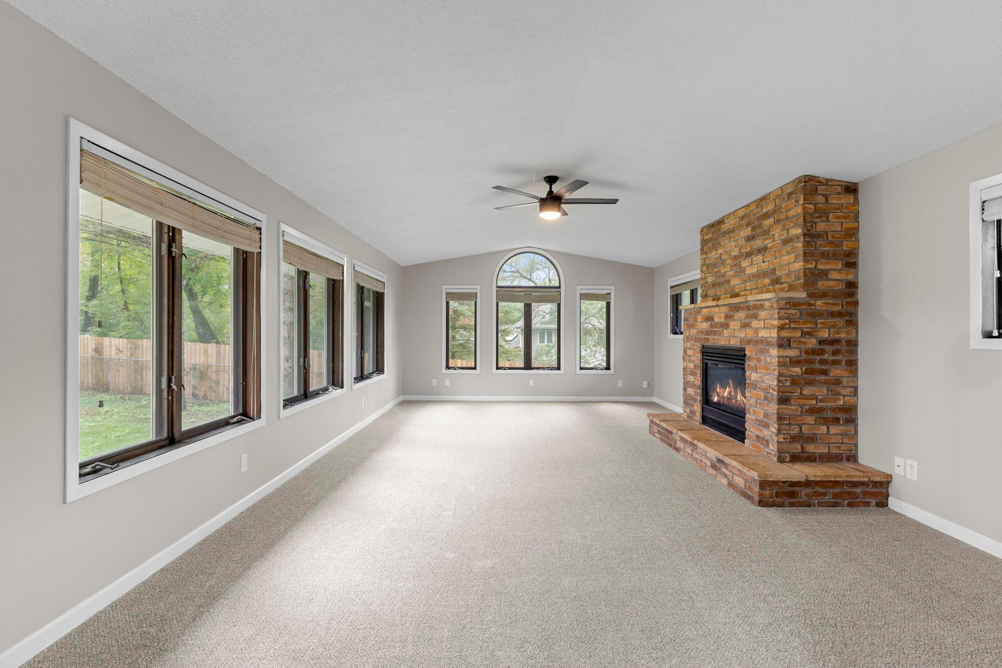 33-web-or-mls-1435 56th St E-177.jpg