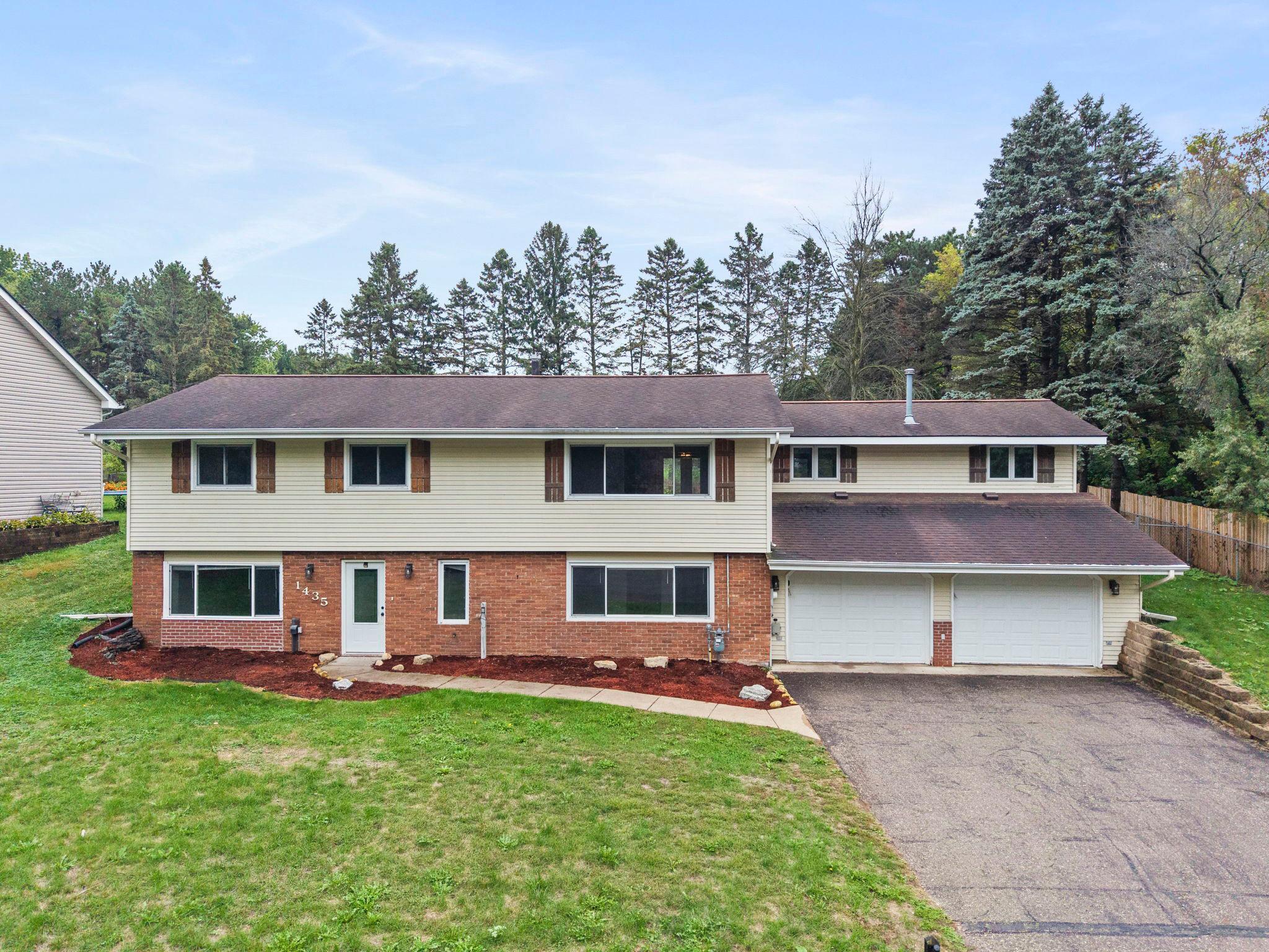 Property photo for 1435 56th Street E, Inver Grove Heights, MN 55077