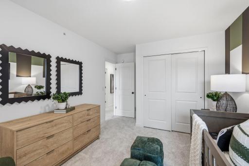 4004 Hayward Avenue N, Oakdale, MN 55128