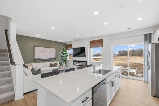 4004 Hayward Avenue N, Oakdale, MN 55128
