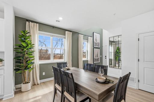 4004 Hayward Avenue N, Oakdale, MN 55128