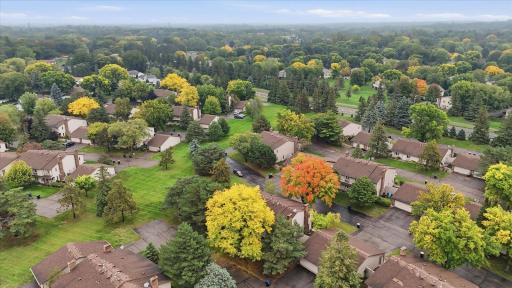 4711 Lund Point, Eagan, MN 55122