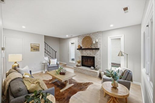 4711 Lund Point, Eagan, MN 55122