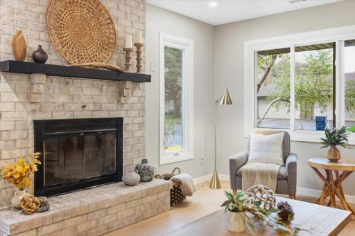 4711 Lund Point, Eagan, MN 55122