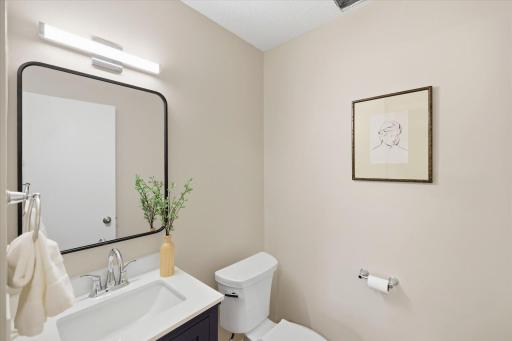 4711 Lund Point, Eagan, MN 55122