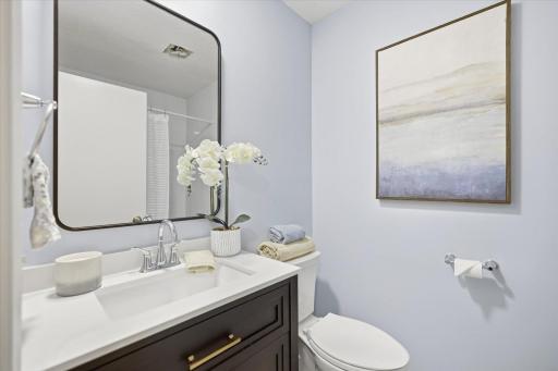4711 Lund Point, Eagan, MN 55122