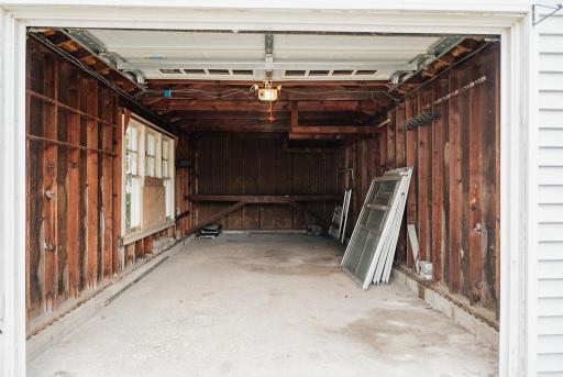 405 6th Street, Jackson, MN 56143