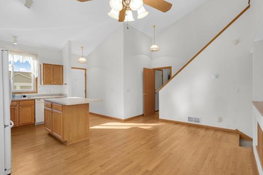 1545 Chartreux Avenue, Shakopee, MN 55379