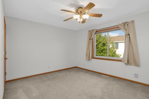 1545 Chartreux Avenue, Shakopee, MN 55379
