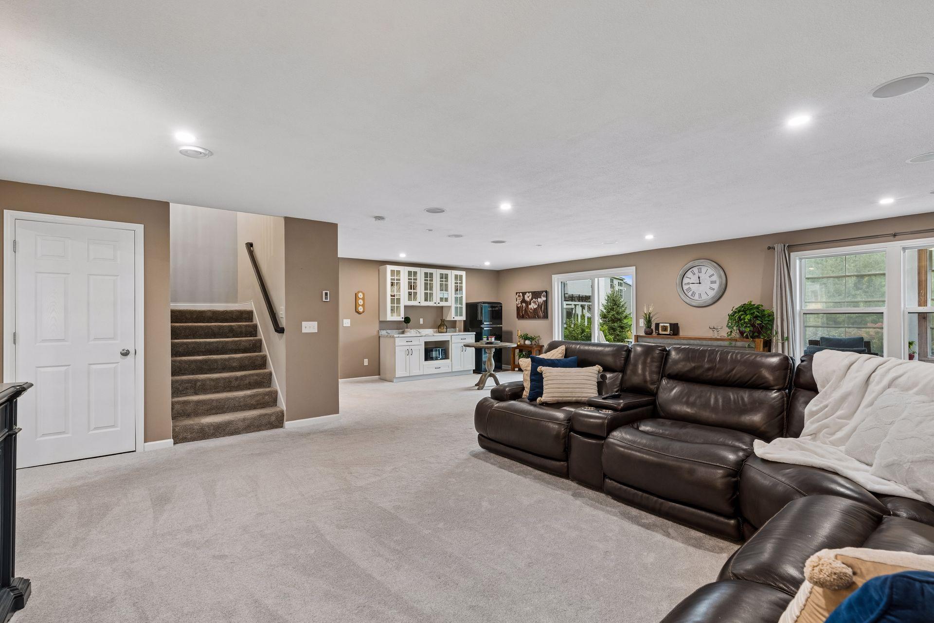 FULLY FINISHED LOWER LEVEL