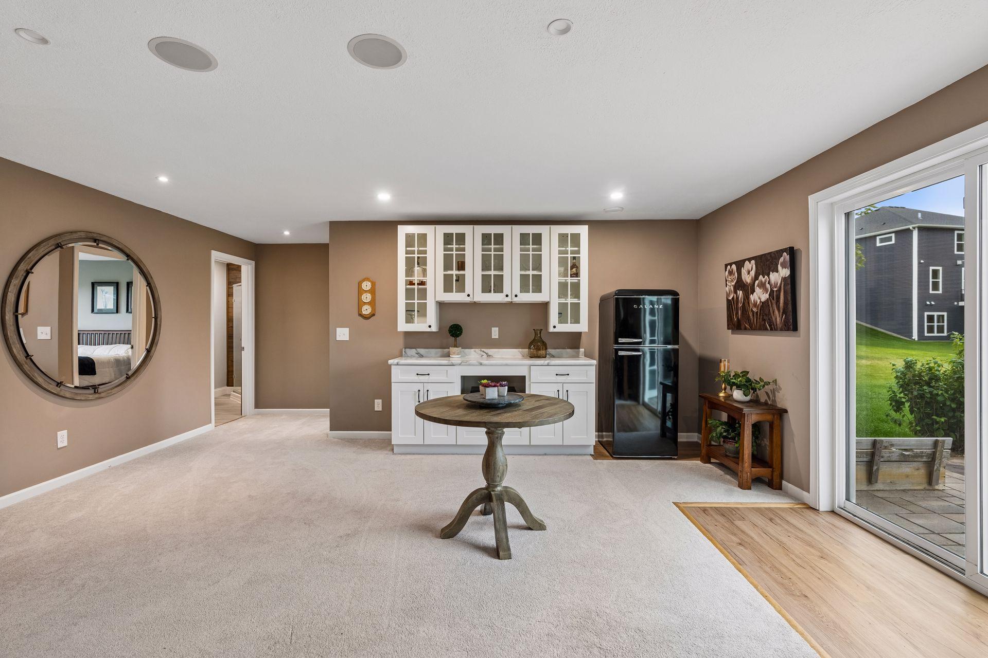 LOWER LEVEL KITCHENETTE