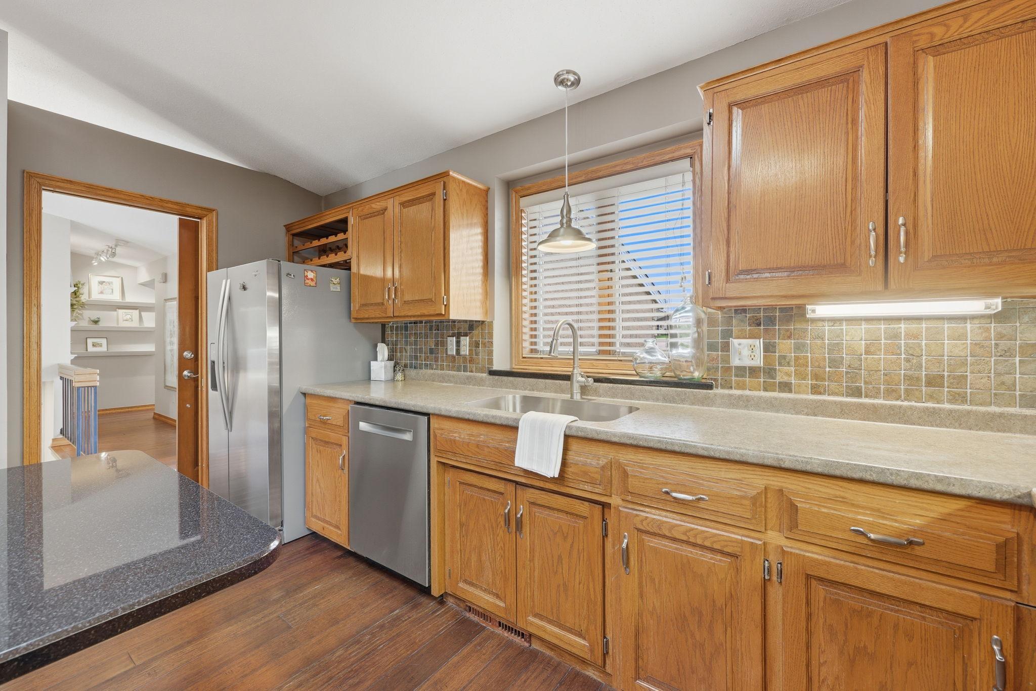 Newer Bosch dish washer. Stove and microwave are Kitchen Aid; also newer
