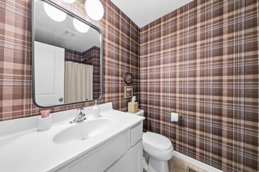 813 Hickory Curve, Watertown, MN 55388