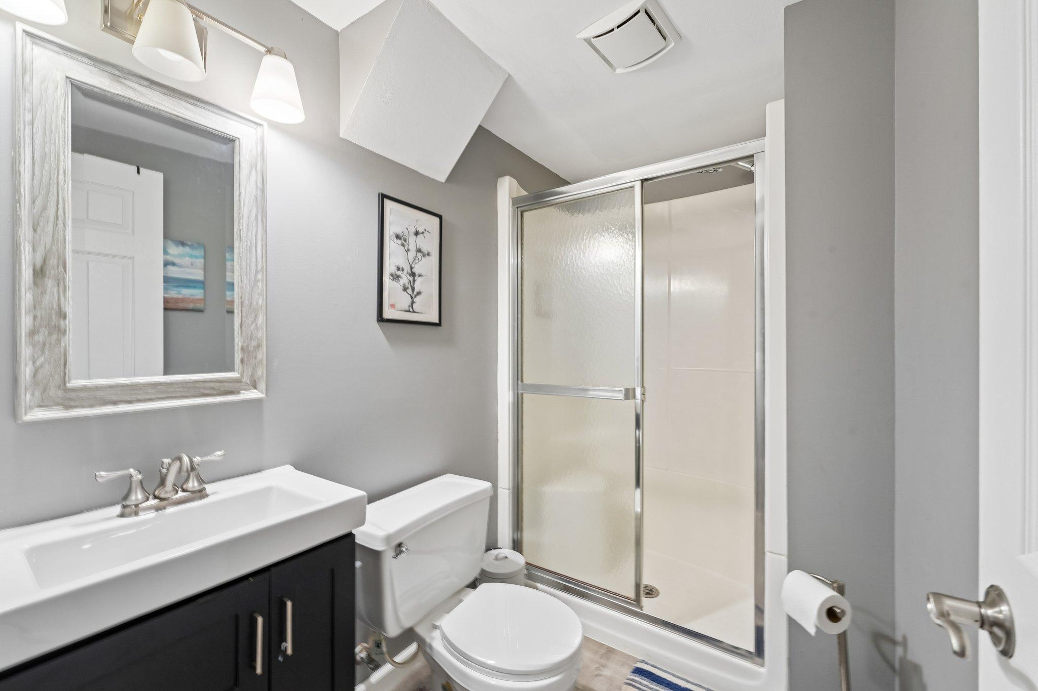 Lower level 3/4 bath