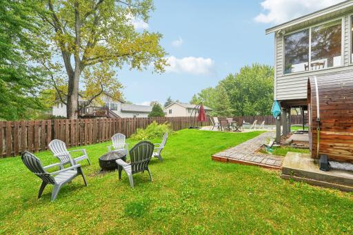 810 Clearbrook Lane, Vadnais Heights, MN 55127