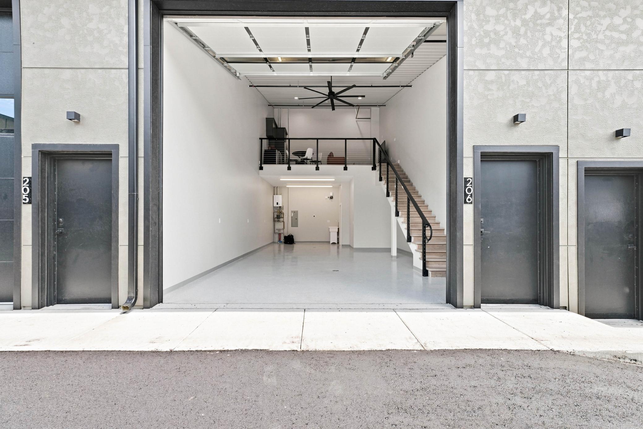 Enjoy a unit that has been upgraded and is ready for immediate use just in time for Fall!