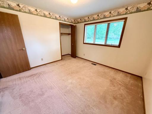 350 6th Street NE, Perham, MN 56573