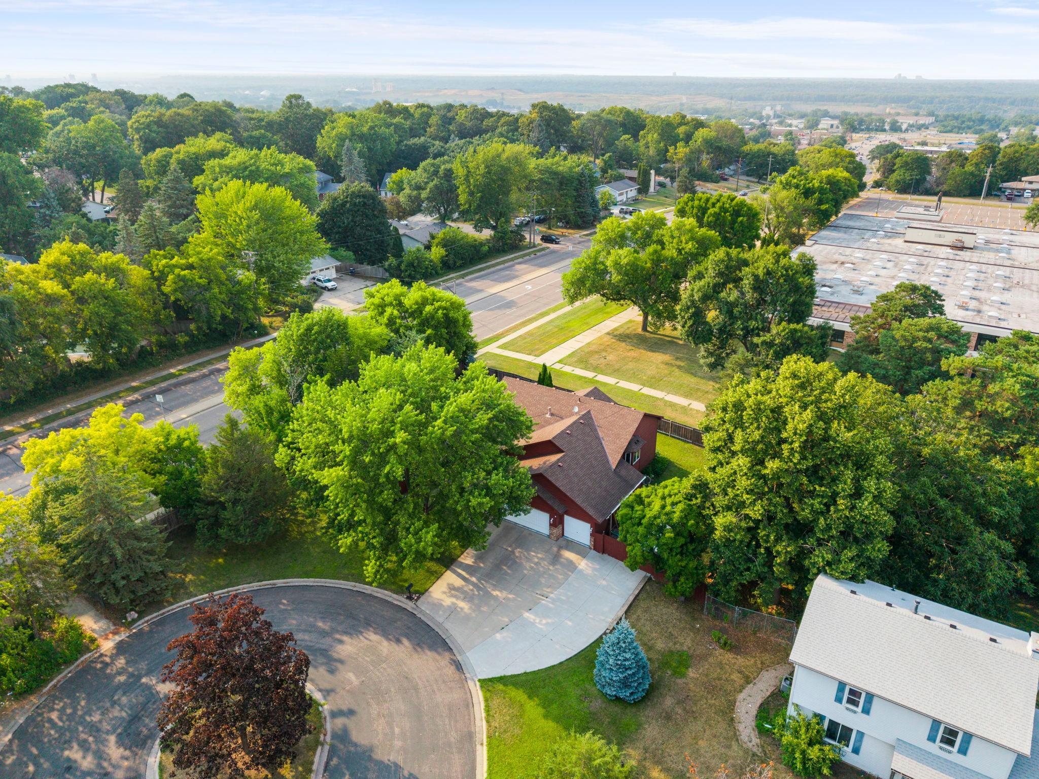Aerial view of cul-de-sac