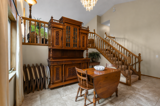1820 Slater Lane, Burnsville, MN 55337