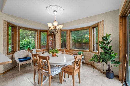 Spacious Eat-in Kitchen, Sun Room, Dinette area