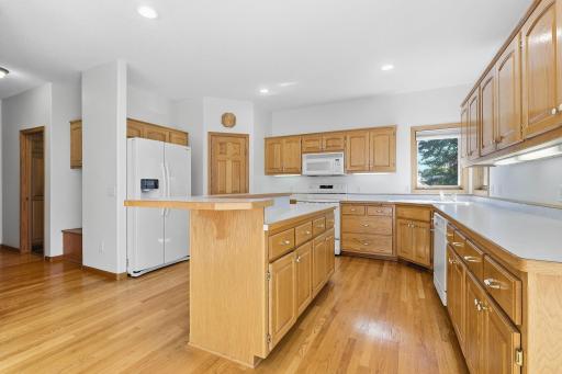 13-web-or-mls-13112_Quail_Creek_Dr_NE_Minneapolis_MN_55449_029.jpg