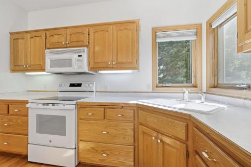 14-web-or-mls-13112_Quail_Creek_Dr_NE_Minneapolis_MN_55449_030.jpg