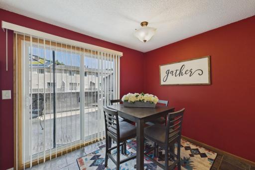 1467 Goodwin Avenue N, Saint Paul, MN 55128