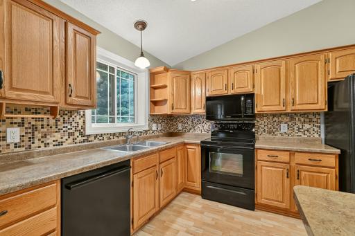 419 43rd Avenue NW, Rochester, MN 55901