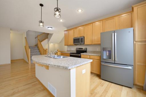 15529 Eagle Shore Drive, 804, Apple Valley, MN 55124
