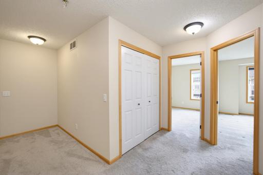 15529 Eagle Shore Drive, 804, Apple Valley, MN 55124