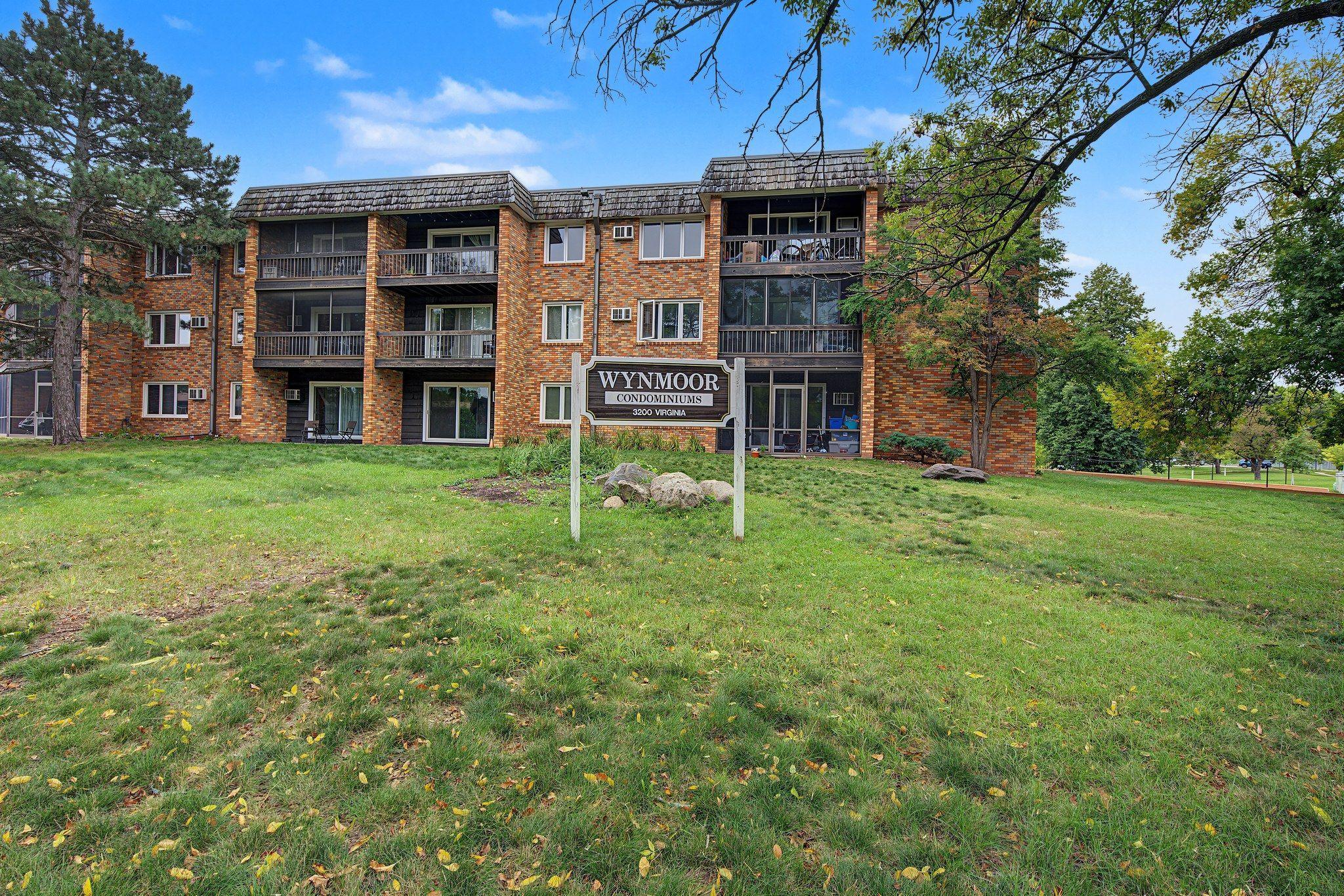 Wynmoor Condominiums