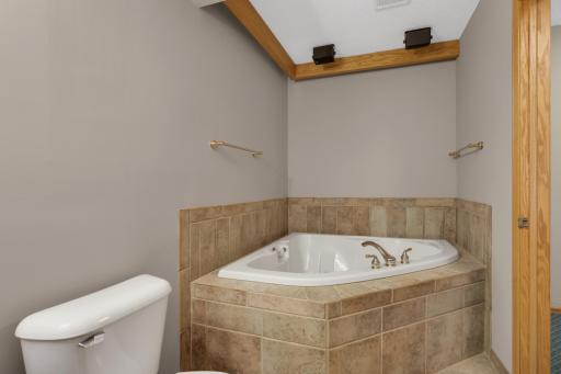 15660 Cumberland Avenue W, Rosemount, MN 55068