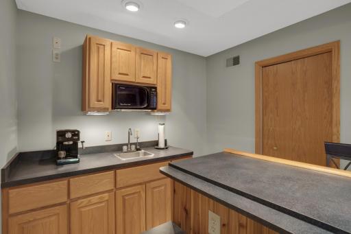 15660 Cumberland Avenue W, Rosemount, MN 55068