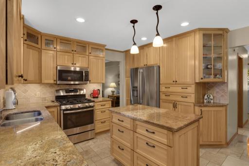 15660 Cumberland Avenue W, Rosemount, MN 55068