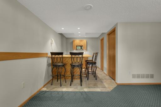 15660 Cumberland Avenue W, Rosemount, MN 55068