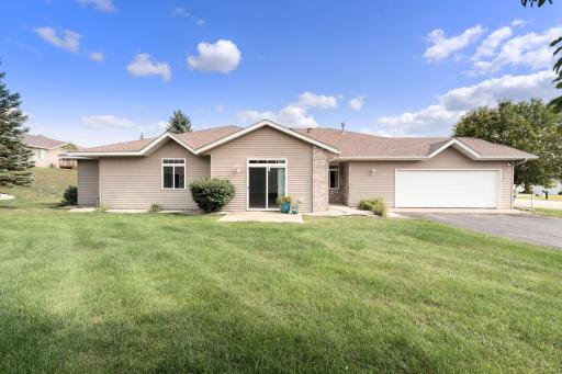4121 Trumpeter Drive SE, Rochester, MN 55904