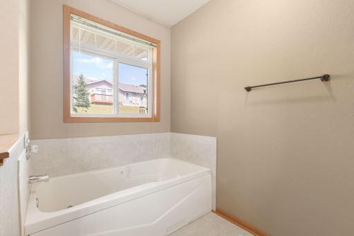 4121 Trumpeter Drive SE, Rochester, MN 55904