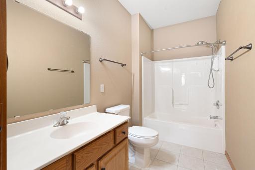 4121 Trumpeter Drive SE, Rochester, MN 55904