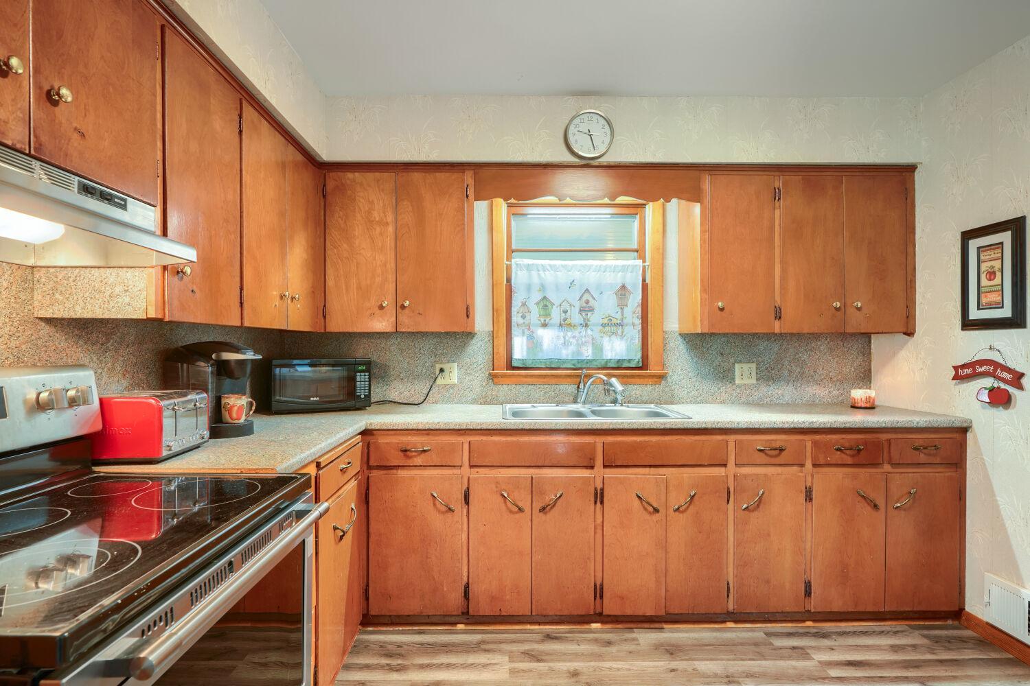 Lots of cupboard space!