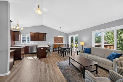 4402 Cambridge Lane NW, Rochester, MN 55901