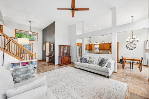 16982 Georgetown Way, Rosemount, MN 55068