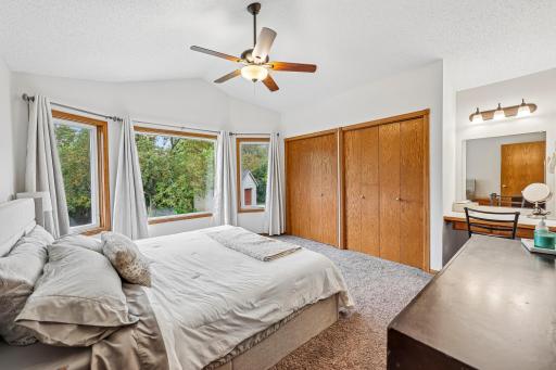 16982 Georgetown Way, Rosemount, MN 55068