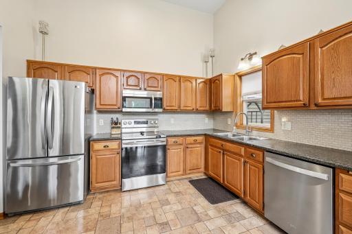 16982 Georgetown Way, Rosemount, MN 55068