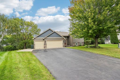16982 Georgetown Way, Rosemount, MN 55068
